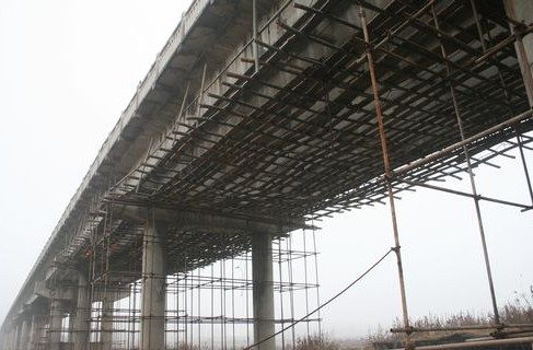 橋梁加固改造